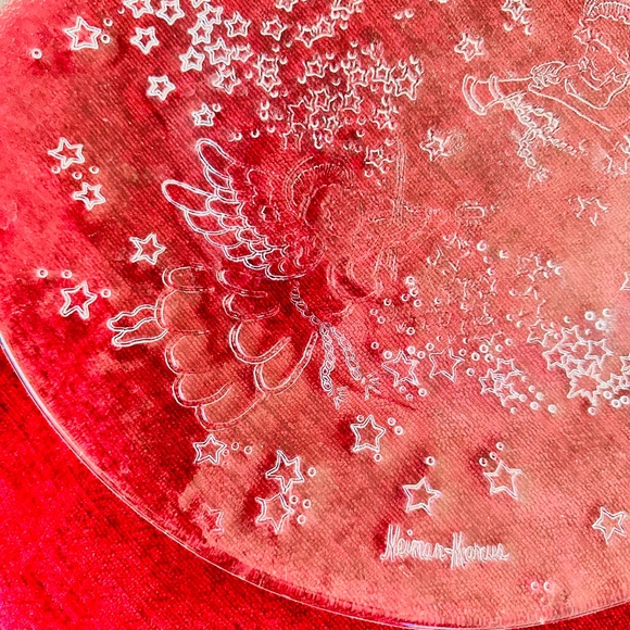 Neiman Marcus 13’’ Christmas Angels Platter - Picture 5 of 8